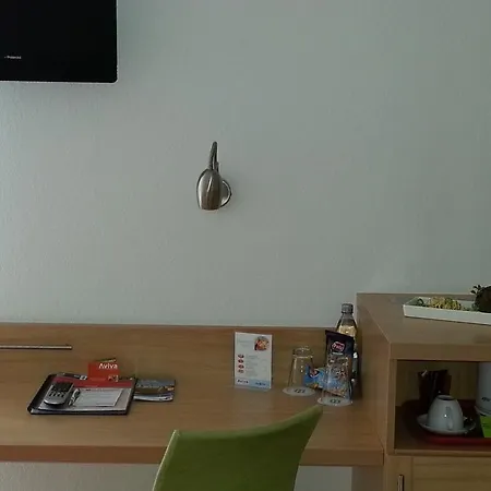 Hotel Aviva 3*
